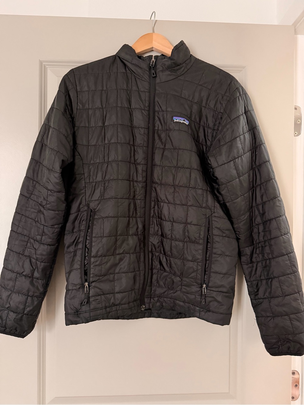 Patagonia Black Quilted Puffer Jacket - Men's